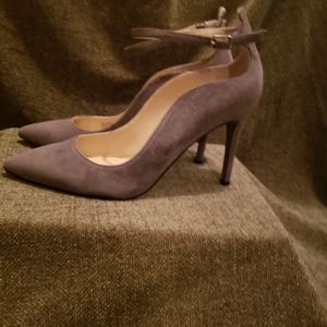 Vince Camuto Hinata Pump